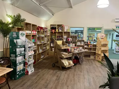 Greenhouse Kitchen Autumn