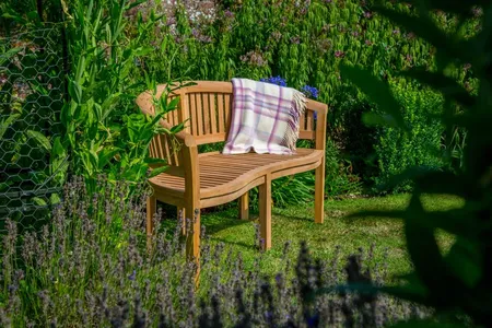 Bramblecrest Broadway Banana Bench (8cm Scroll) - image 3