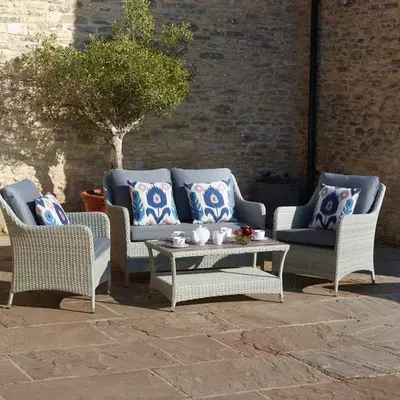 Bramblecrest Tetbury Deluxe 2 Seat Sofa with 2 Sofa Armchairs & Tree-Free Coffee Table - Cloud