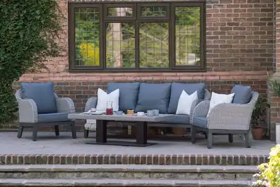 Chillington 5-Seat Lounge Set Adustable Table- (Anthracite)